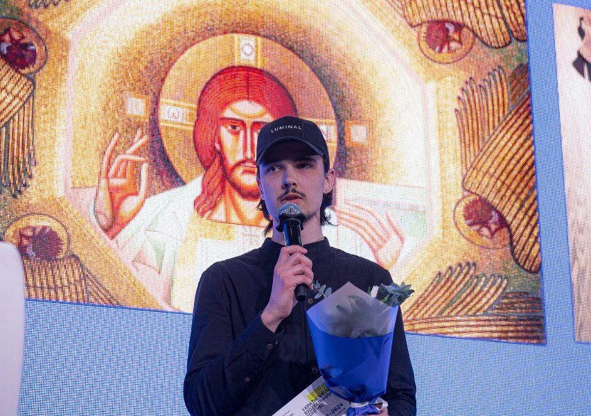 photo_5350607598535170249_y (1)